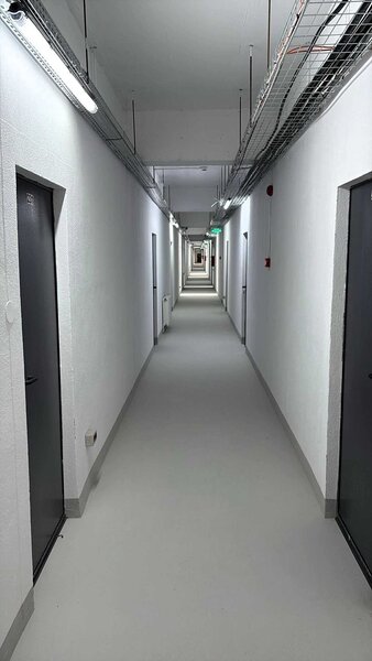 Femeie de serviciu, camin cazare muncitori, Bragadiru-Ilfov
